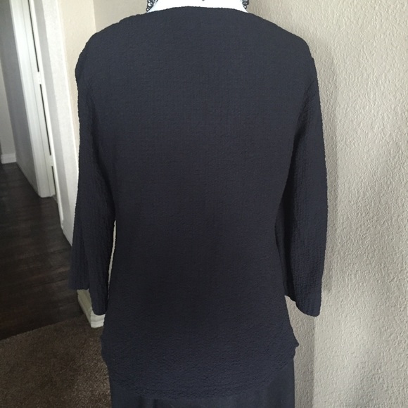 Vintage Black ExOfficio Notched Tunic Style Top Size Medium - Picture 2 of 4